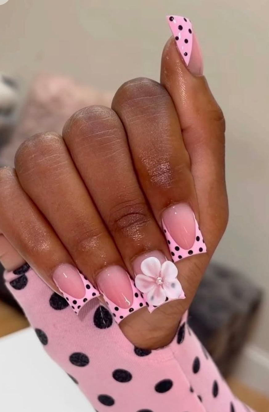 Press On Nails hand (painted)