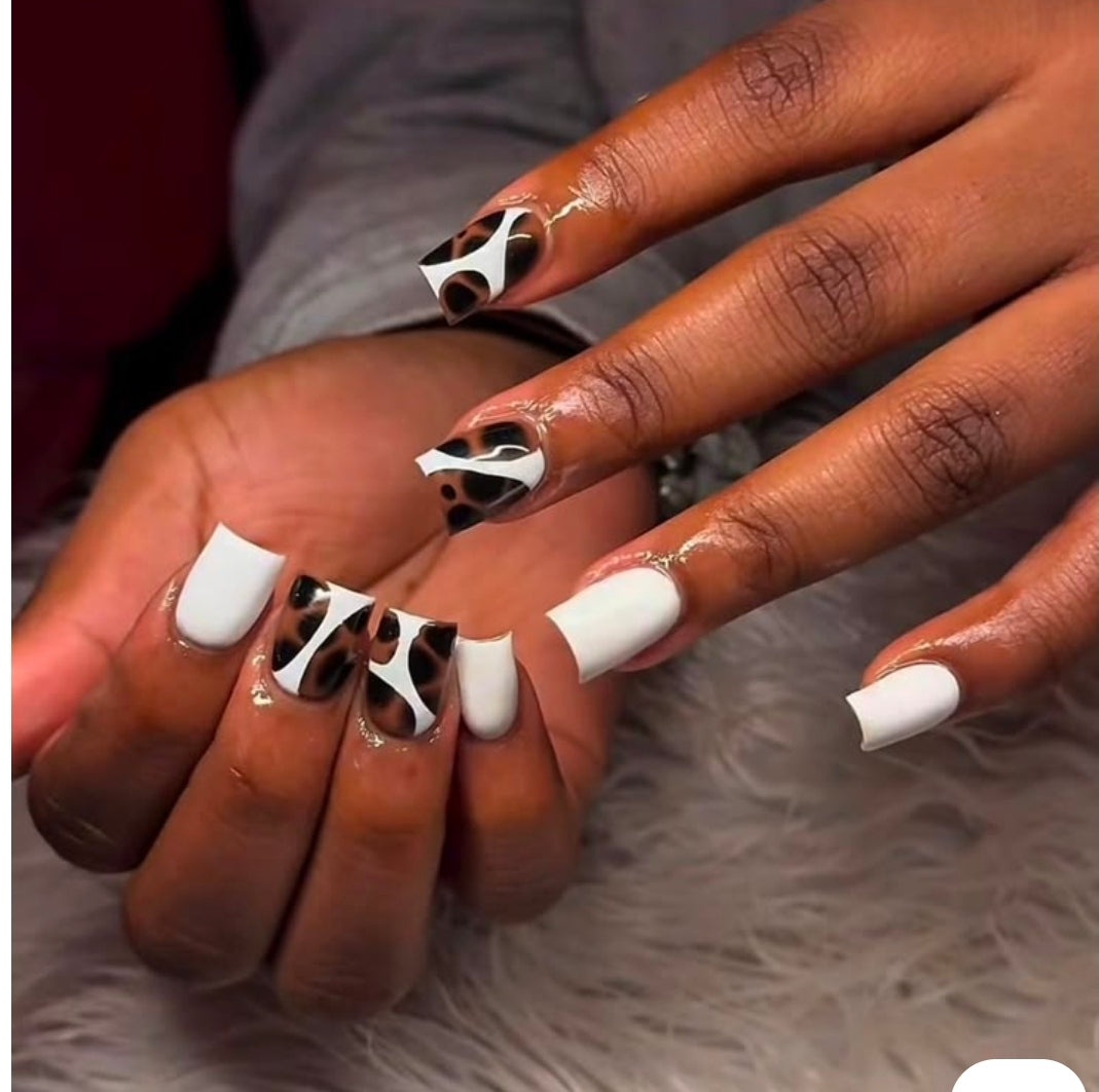 Press On Nails hand (painted)