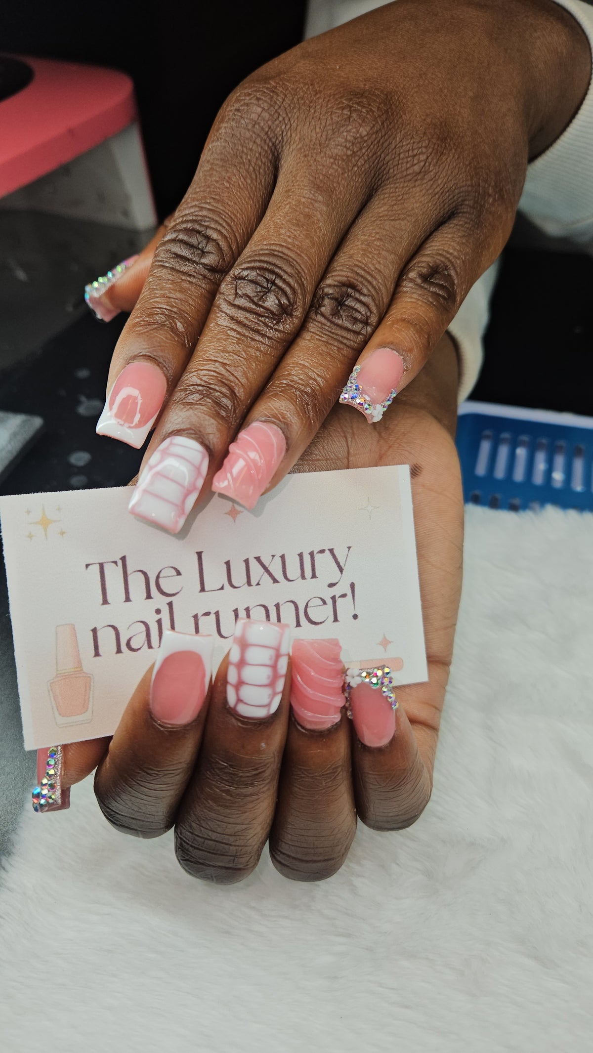 Press On Nails hand (painted)