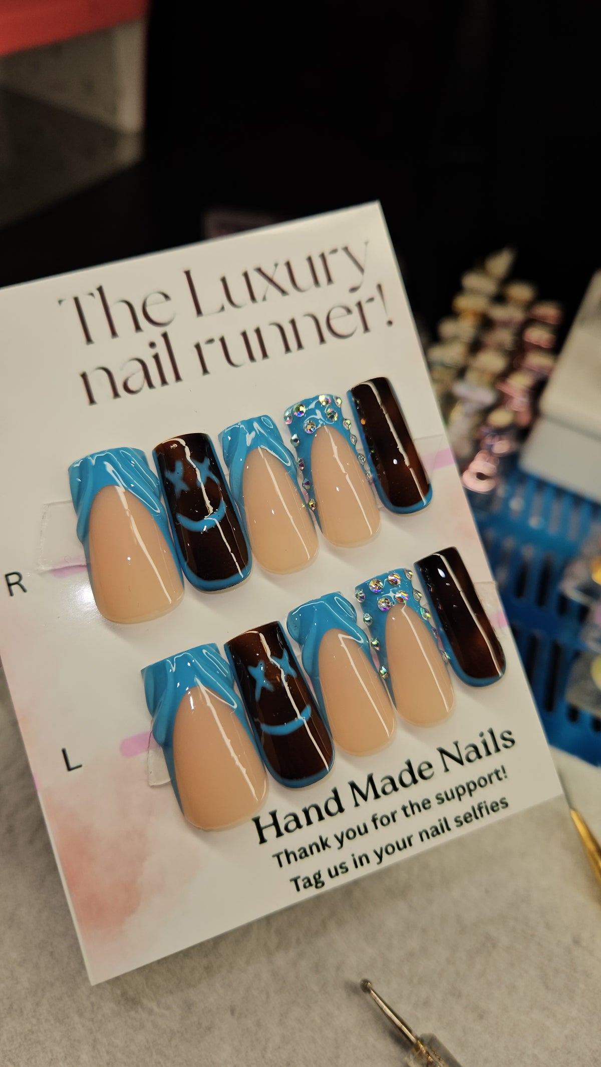 Press On Nails hand (painted)