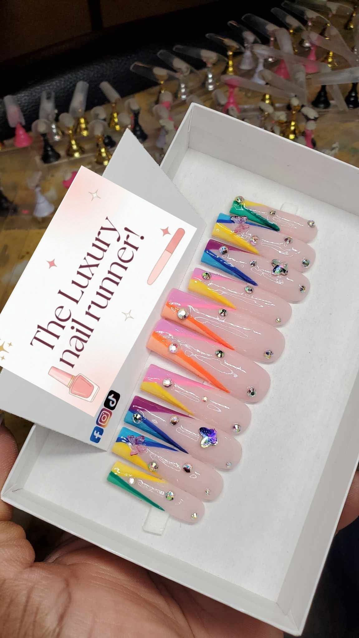 Press On Nails hand (painted)