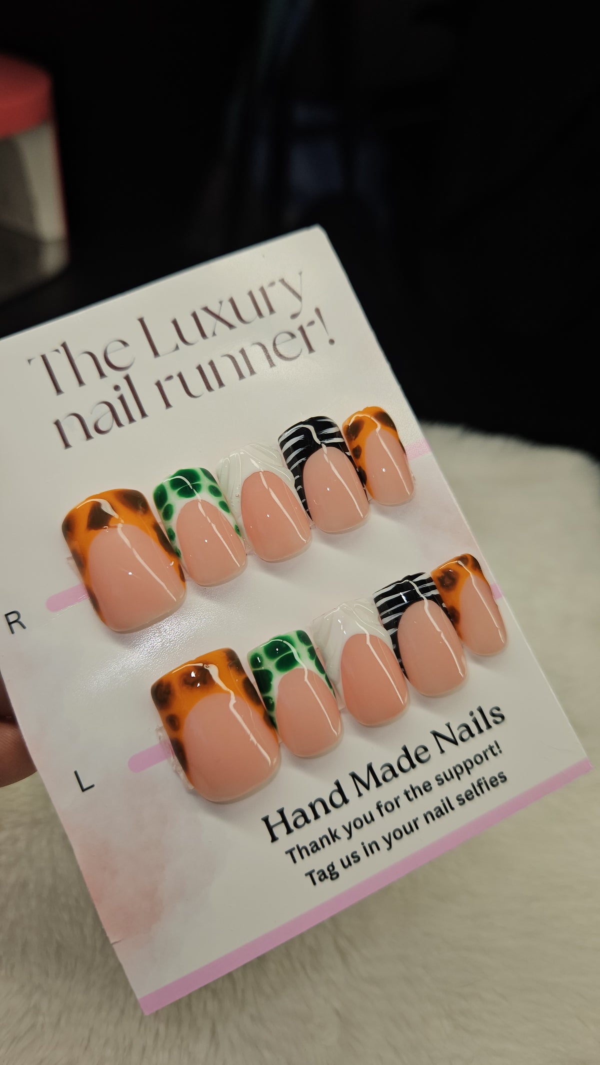 Press On Nails hand (painted)