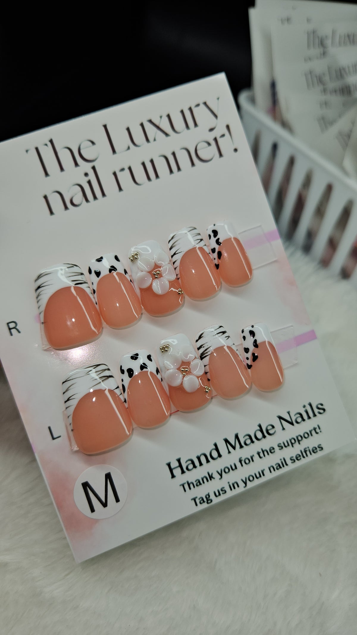Press On Nails hand (painted)